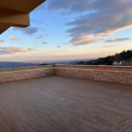La Terrazza Polifrone Bed & Breakfast *