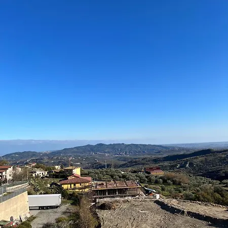 La Terrazza Polifrone Bed & Breakfast *