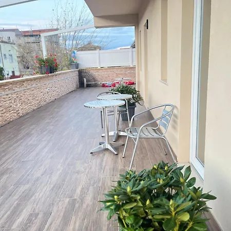 La Terrazza Polifrone Bed & Breakfast