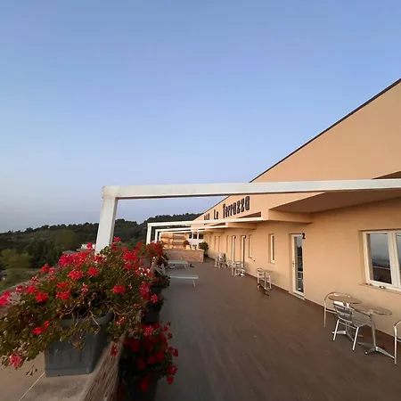 La Terrazza Bed & Breakfast 4*